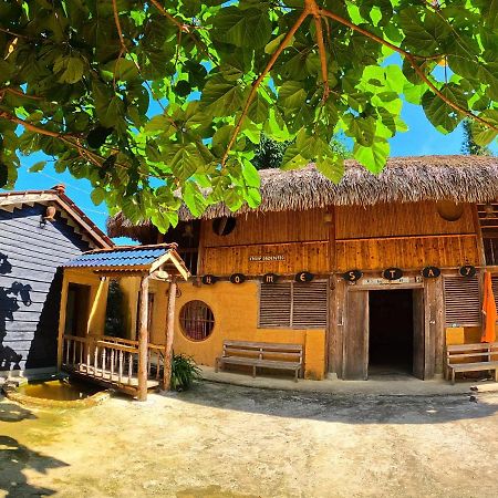 Looc Homestay Ha Giang Eksteriør bilde